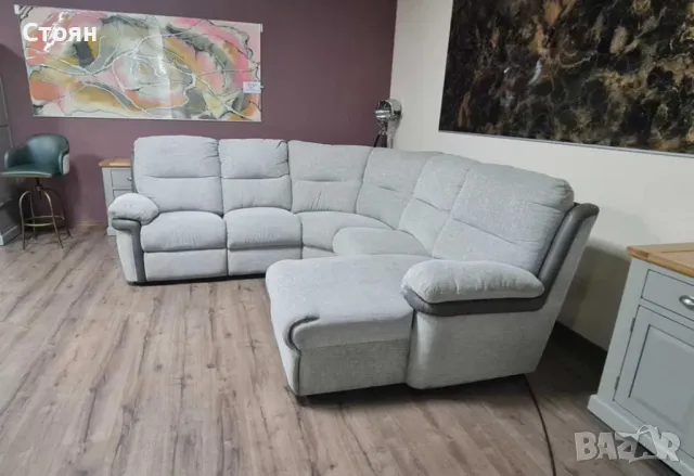 Сив ъглов диван от плат La-z-boy с електрически релаксиращ механизъм, снимка 4 - Дивани и мека мебел - 49936331
