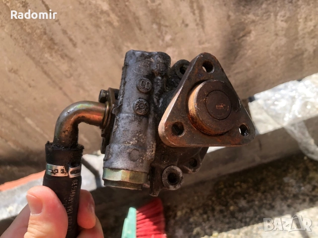 Хидравлична помпа Audi A4 B5  , снимка 2 - Части - 53754895