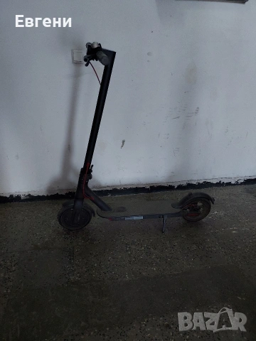 Електрическа тротинетка Xiaomi m365, снимка 2 - Велосипеди - 53496287