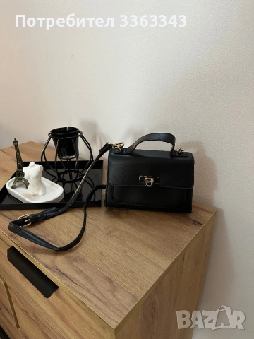 Черна класик чанта , снимка 2 - Чанти - 53483184