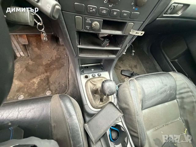 volvo v40 1.8 favelift на части волво в40 комби , снимка 4 - Автомобили и джипове - 53661170