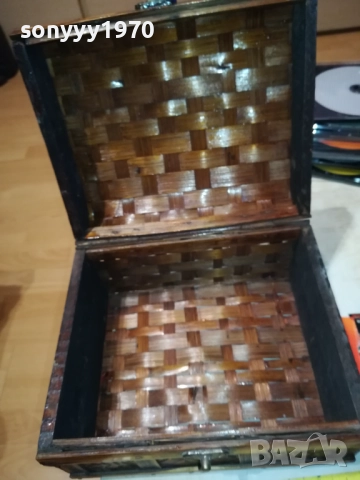 КРАСИВА ПЛЕТЕНА КУТИЯ ОТ ЕДНО ВРЕМЕ 0109252037LCHERY, снимка 5 - Антикварни и старинни предмети - 51570910