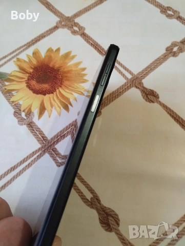 Motorola Moto G54 със слушалки, 2 калъфа и протектори, снимка 3 - Motorola - 53285464