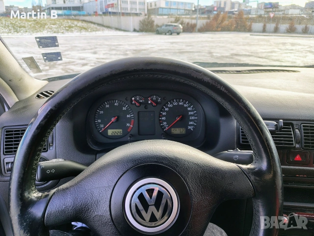 VW Golf IV 1.6 SR, снимка 5 - Автомобили и джипове - 53389107