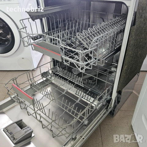 Немска инверторна съдомиялна Bosch Silence Plus - ГАРАНЦИЯ, снимка 7 - Съдомиялни - 53836610