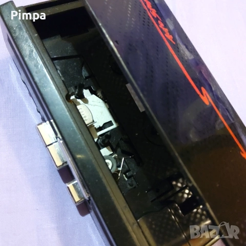 Grundig beat boy 235 walkman уокмен, снимка 3 - Радиокасетофони, транзистори - 53596499