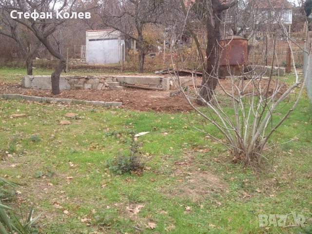 Продавам равно крайно дворно място 821 кв.м. в Ракитника на ул. 22-ра ., снимка 2 - Парцели - 52898890