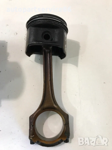 Бутало с шенкел за Mercedes A Class W168 A140 (2001)