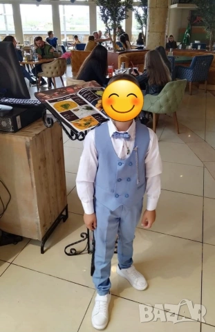 Официални костюми 