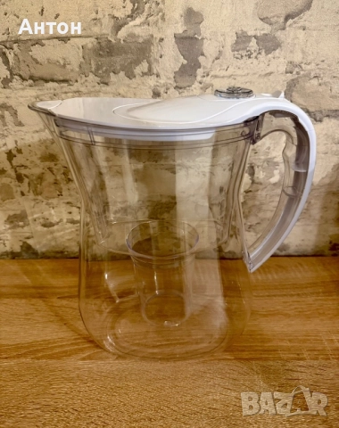 Филтрираща кана Аквафор + 3 броя филтри, снимка 2 - Аксесоари за кухня - 52956757