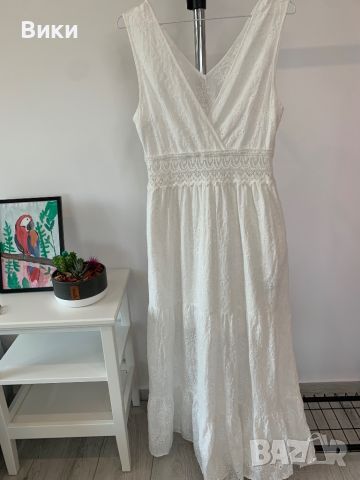 Дълга бяла рокля в размер 38, подходяща за S/M, снимка 1 - Рокли - 46260512