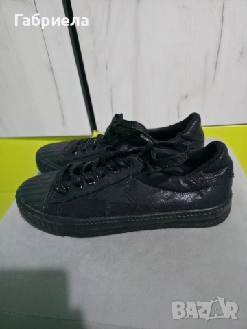 Дамски черни лъскави кецове номер 38, снимка 2 - Кецове - 53528972