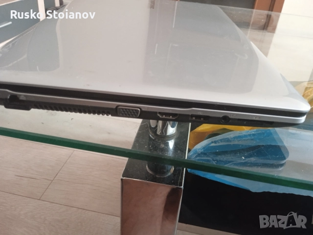 Samsung NP300e5v, снимка 7 - Лаптопи за дома - 51808206