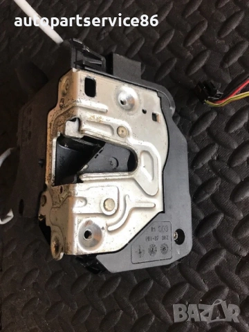 Брава за предна дясна врата за Mercedes C Class W203 Coupe (2002) 004134112631