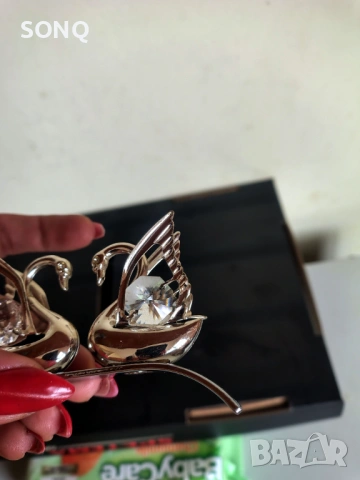 Страхотна Посребрена Фигурка На Двойка Лебеди Със Кристали, снимка 5 - Колекции - 53760397