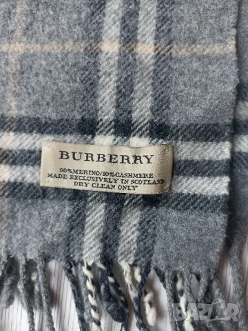 Дамски шал Burberry, снимка 2 - Шалове - 47968712