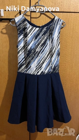 Чисто нова тъмносиня рокля, размер S/M