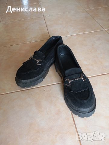 Лоуфъри, снимка 1 - Дамски ежедневни обувки - 46271036