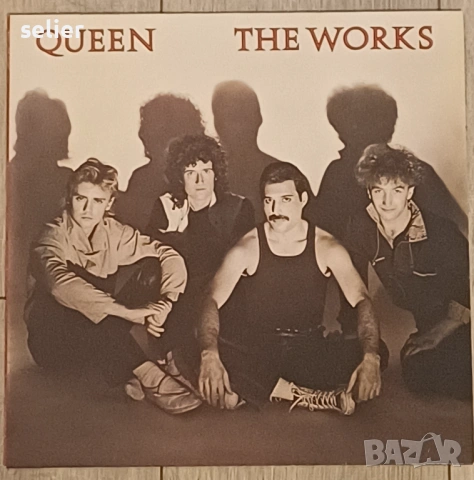 Queen ‎– The Works Издание 1984г Състояние на винила:звука е NEAR MINT Състояние на обложката:NEAR M