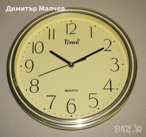 Стенен часовник Time 28 см кварцов с батерия, съвсем запазен, снимка 1 - Стенни часовници - 46188207