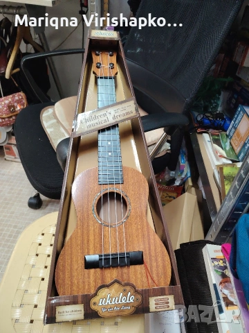 Продавам детска китара със струни, снимка 2 - Музикални играчки - 54024566