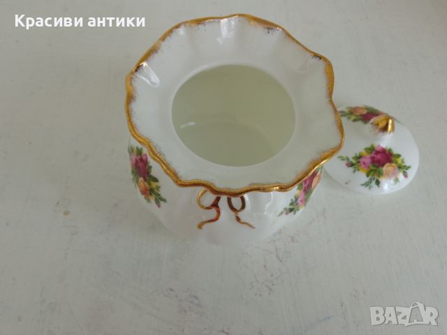 Royal Albert, захарница вьрзопче, снимка 3 - Антикварни и старинни предмети - 46555834