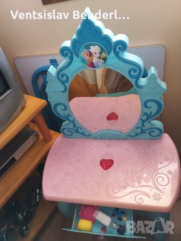 Детска тоалетка Леденото кралство , снимка 2 - Детски комплекти - 52679859