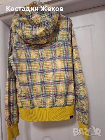 Дамско оригинално якенце.  Bench , снимка 2 - Якета - 49969469