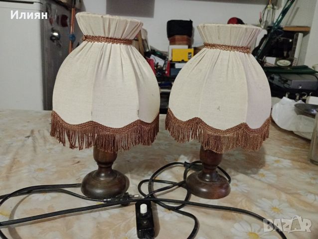 Две  винтидж нощни лампи , снимка 1 - Настолни лампи - 46311365