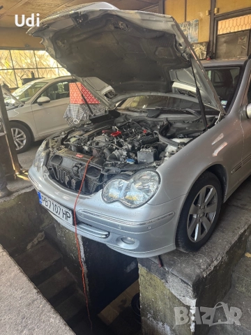 220 ЦДИ авангард, снимка 11 - Автомобили и джипове - 52419360