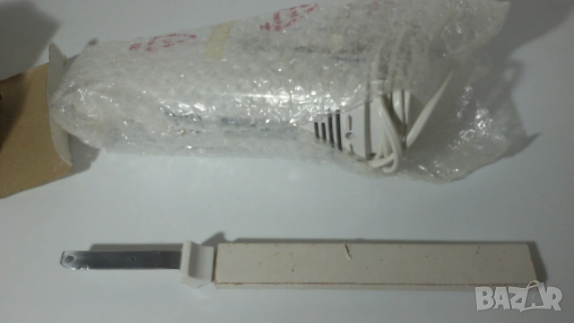 Електрически нож Philips 100 W, снимка 4 - Прибори за хранене, готвене и сервиране - 53373770