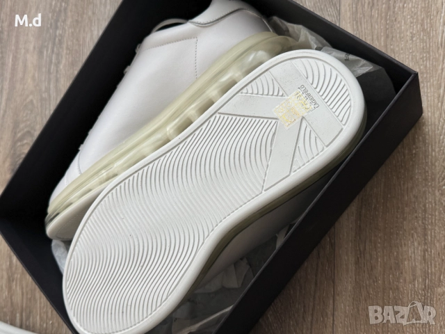 KARL LAGERFELD оригинални мъжки сникърси/кецове бели , бял цвят Карл Лагерфелд, снимка 9 - Маратонки - 52105122