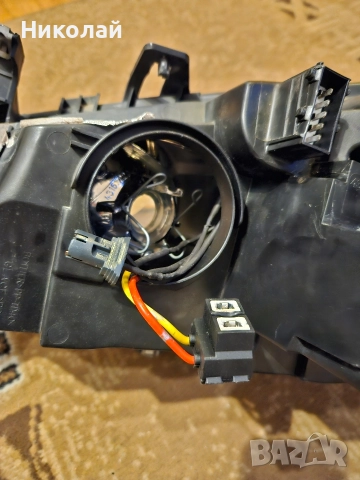 Десен фар за Пежо 307 CC Hatchback Combi Фейслифт, снимка 2 - Части - 52699271