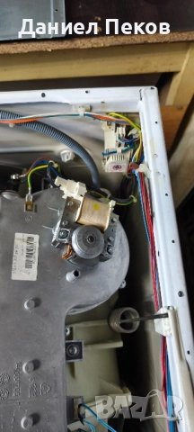 Пералня Ariston Hotpoint, снимка 11 - Перални - 51915888