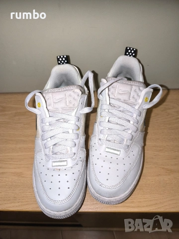 Продавам меки ежедневни Nike Air Force 1, снимка 4 - Маратонки - 53387400