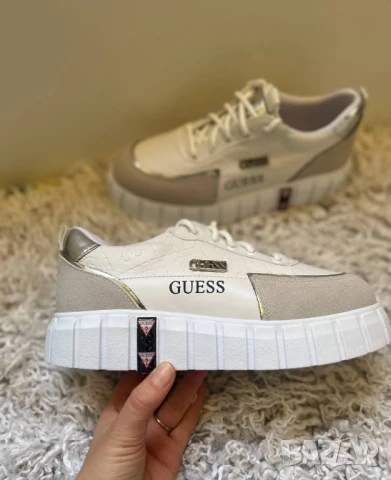 дамски маратонки guess , снимка 4 - Маратонки - 51237439