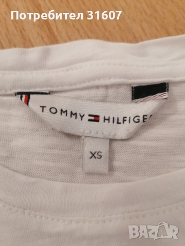 Бяла тениска Tommy Hilfiger , снимка 3 - Тениски - 53936851