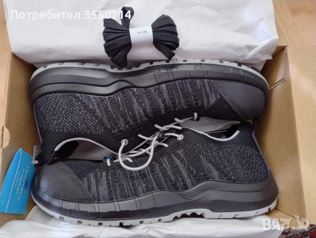 Чисто нови работни обувки със защитно бомбе отпред