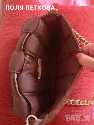 Ефектна чантичка, снимка 3 - Чанти - 54095494