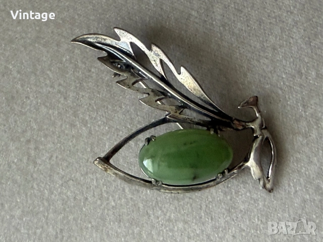 Старинна сребърна брошка с естествен рядък камък Нефрит, снимка 2 - Колиета, медальони, синджири - 54223525