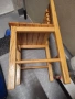 Продавам запазено ръчно правено дървено детско столче със сметало, снимка 3