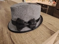 Дамска сива шапка, снимка 1