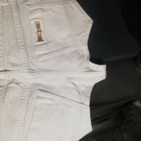Маркови много къси дънкови панталони, снимка 2 - Къси панталони и бермуди - 45115401