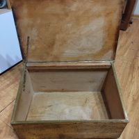 Дървена кутия с меден обков., снимка 2 - Антикварни и старинни предмети - 45751945
