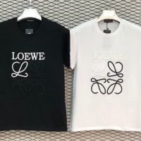 Дамска тениска с бродерия Loewe , снимка 1 - Тениски - 45464088