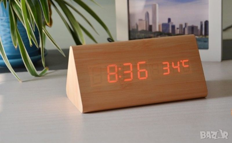 LED Цифров часовник, дървен показващ  часа и температурата, снимка 1