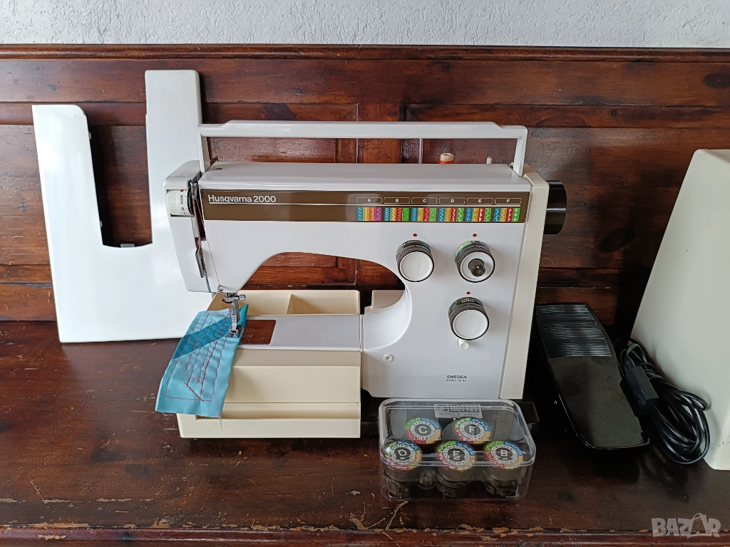 Шевна машина Husqvarna 2000, снимка 1