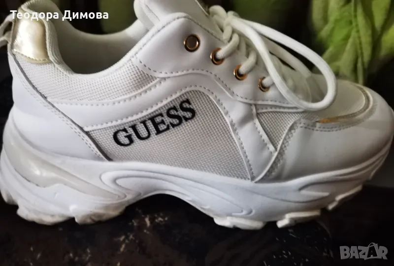 Дамски маратонки Guess, снимка 1