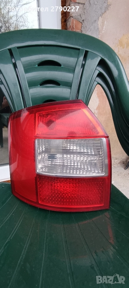Продавам ляв стоп за Audi A4 B6 , снимка 1