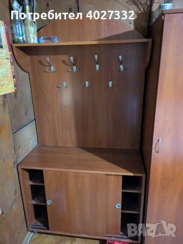 Комплект мебели- три гардероба и четири шкафа, снимка 8 - Шкафове - 54102746